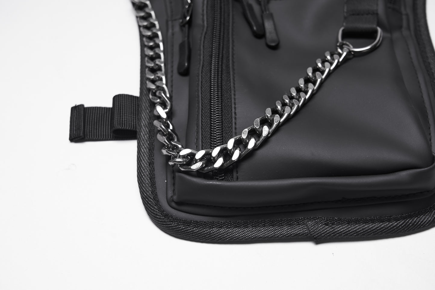 Punk Rave Cyberpunk Chain & Skull Hardware Waist–Leg Bag