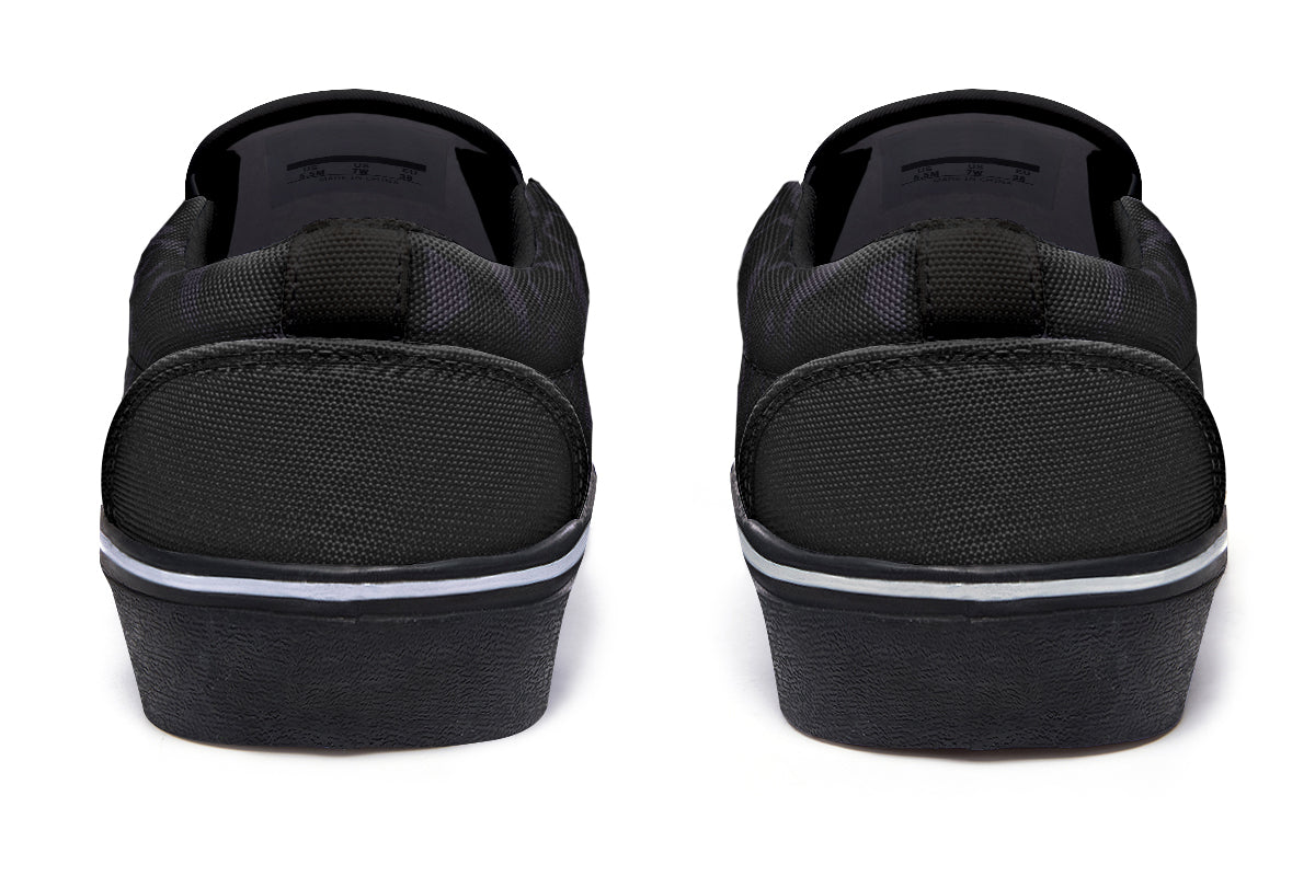 Unisex slip-on shoes with skull motif