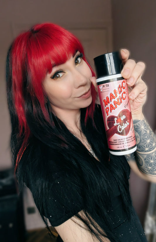 Manic Panic Rock Me Red Love colour conditioner vibrant red hair result on model