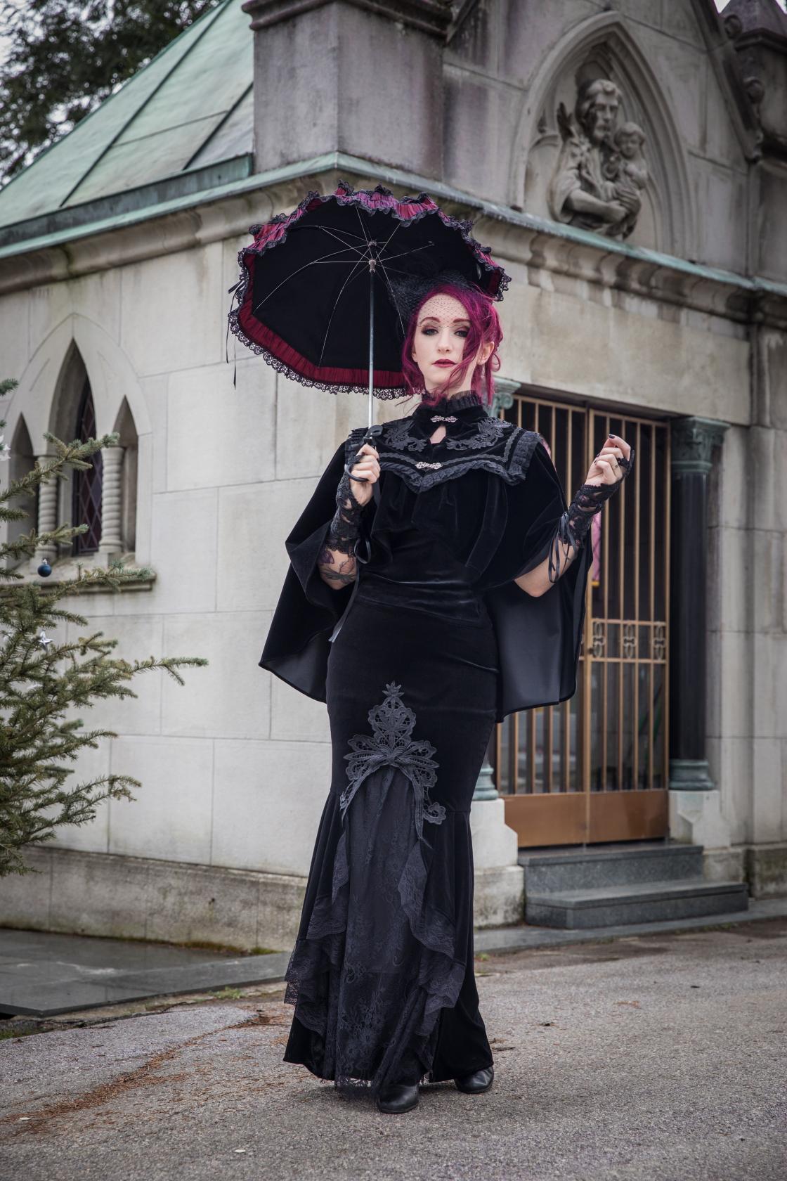 Cordelia gothic skirt full outfit on Venus Mantrap- black velvet fishtail skirt embroidered lace Dark In Love
