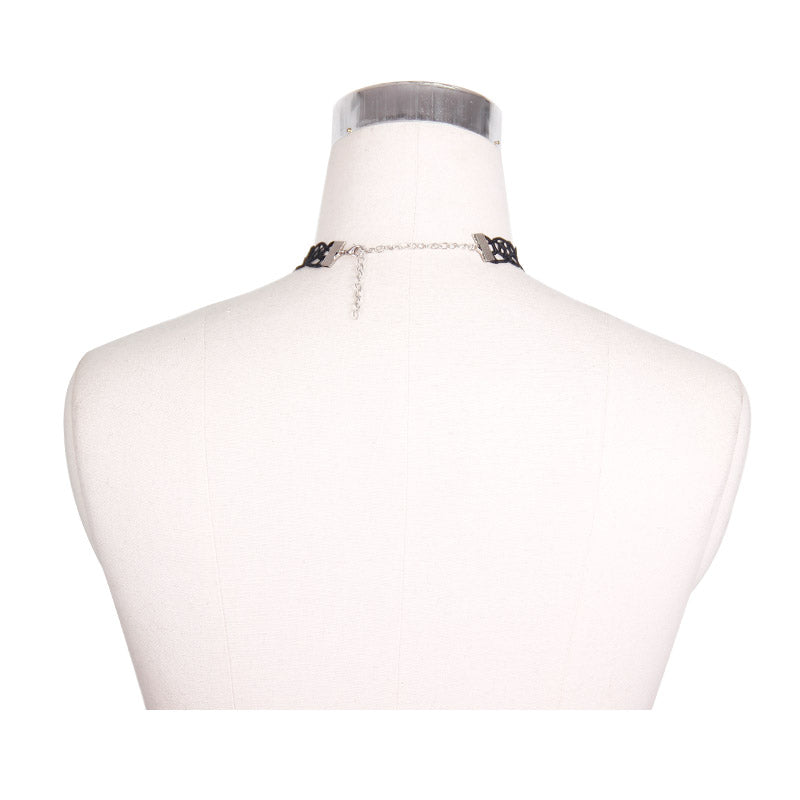 Devil Fashion Onyx Rose Necklace - Kate's Clothing