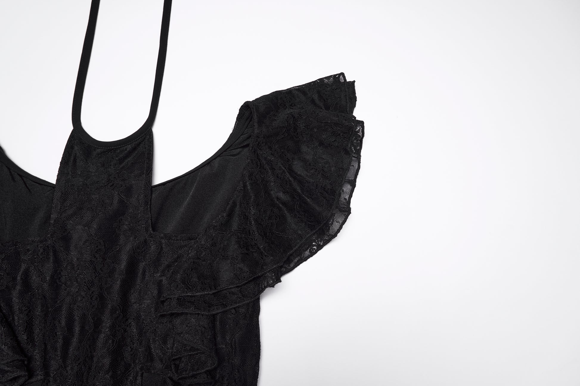 Goth flying sleeve dress featuring dramatic ruffled sleeves and intricate lace detail by Punk Rave.