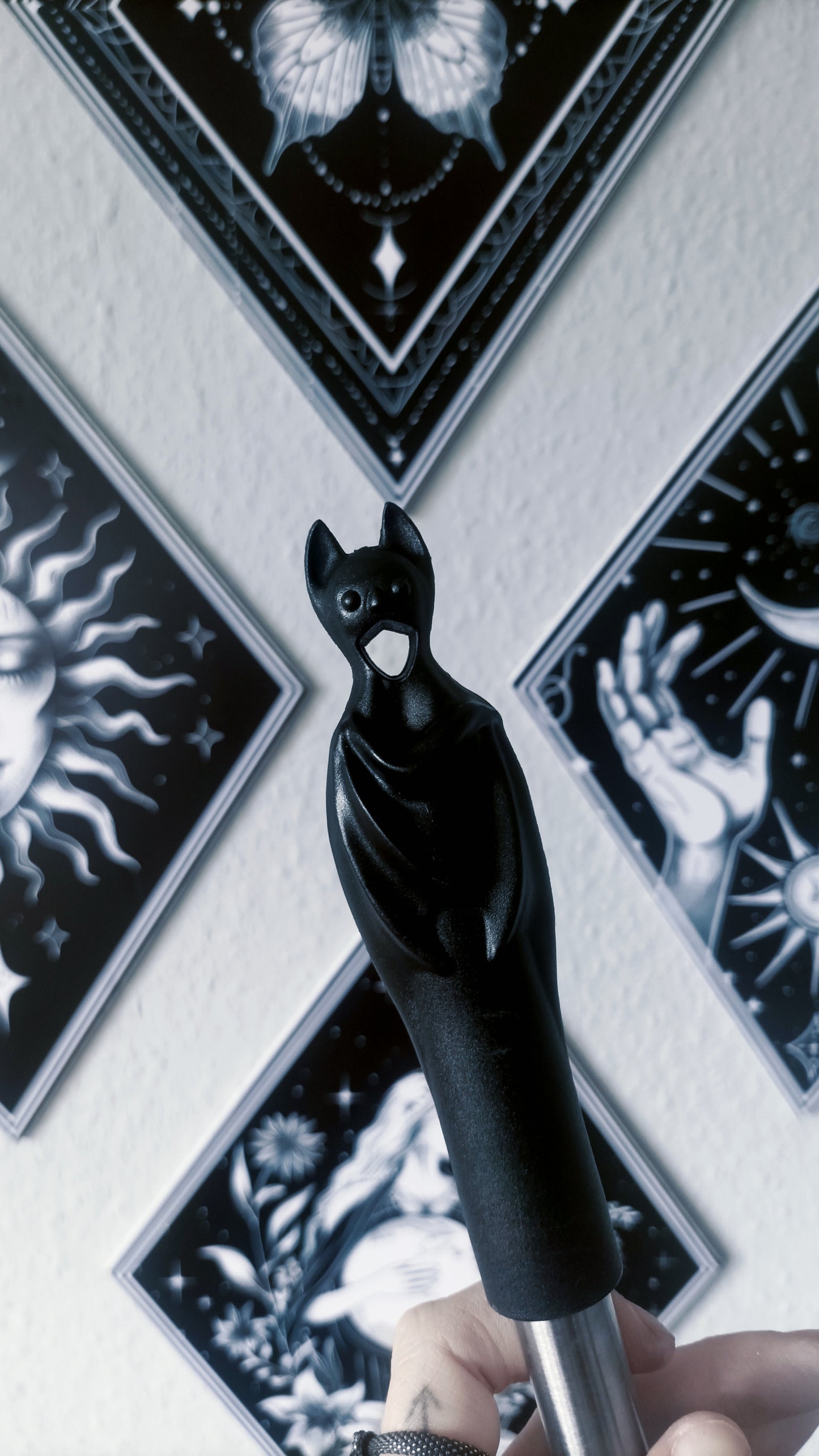 Black bat shaped spatula handle