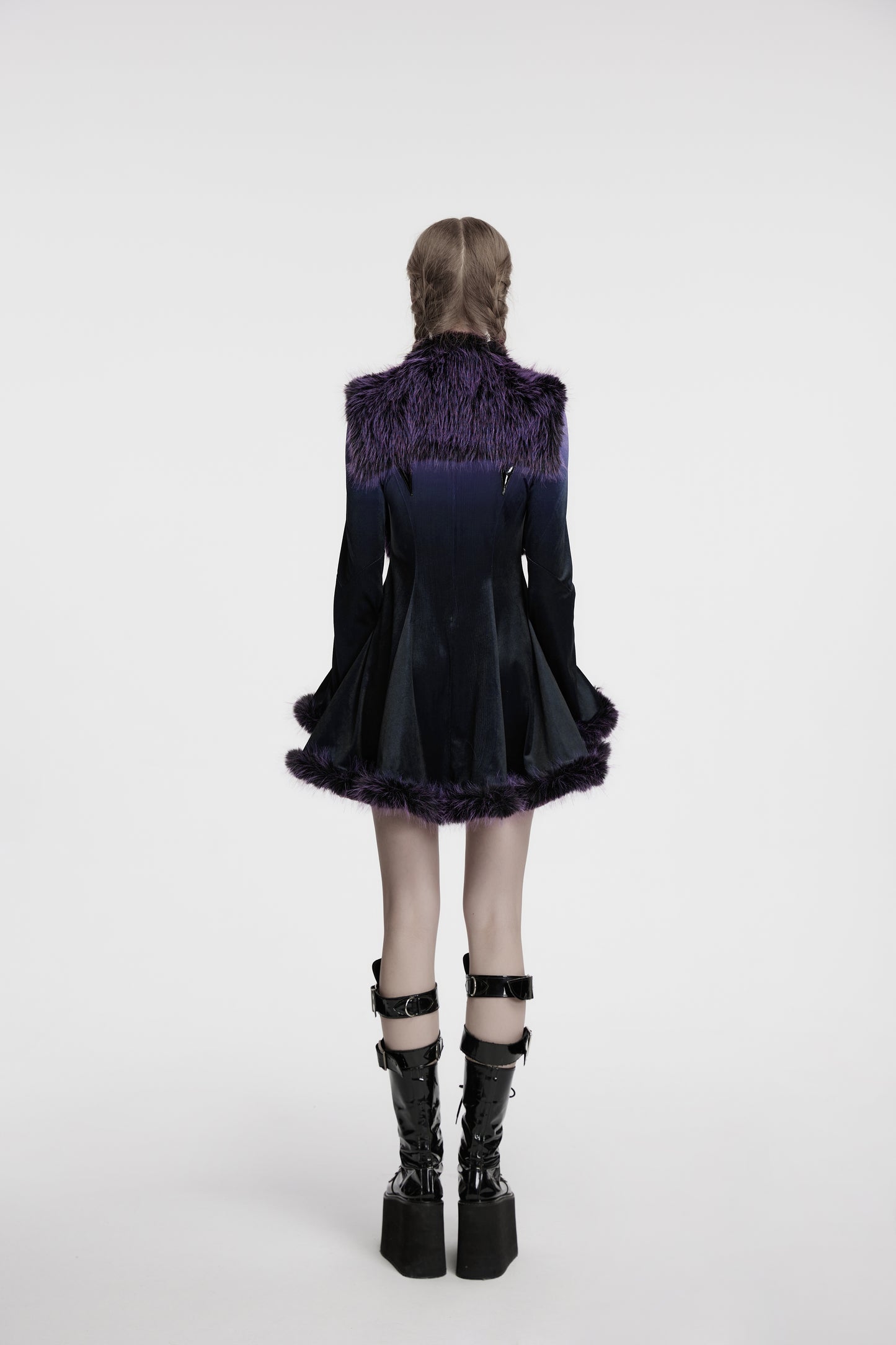 Punk Rave Lilith Gradient Devil Fur Shawl  In Violet