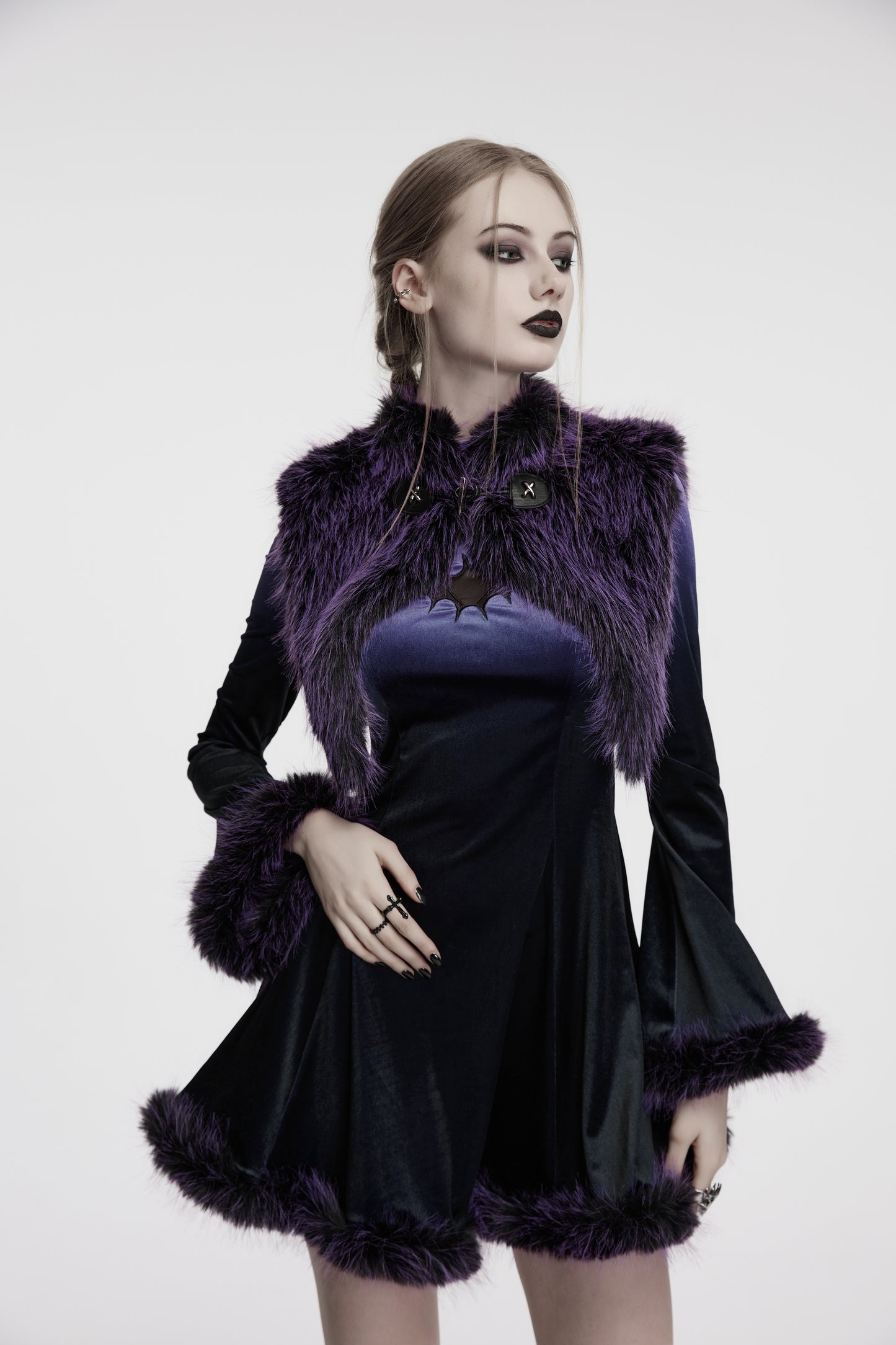 Punk Rave Lilith Gradient Devil Fur Shawl  In Violet