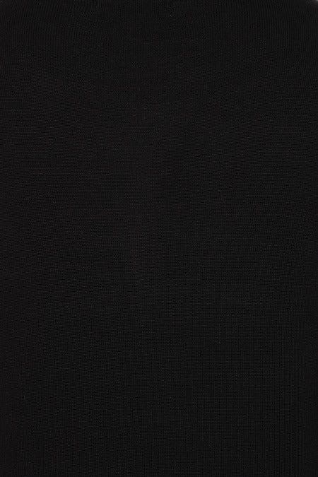Gothic Jumper Dress black oversized knit fabric close-up from Banned Apparel, showcasing soft and versatile material.
