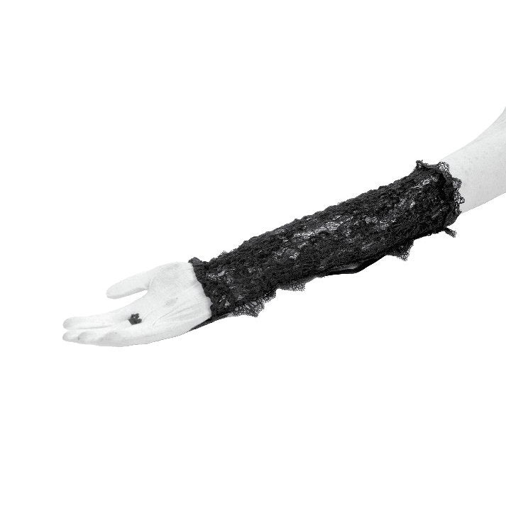 Goth-inspired lace gloves with adjustable lacing