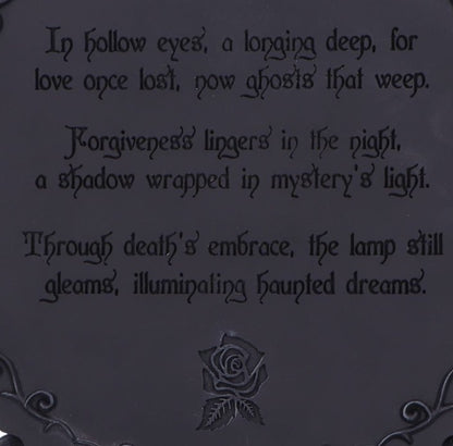 Nemesis Now Death’s Embrace Gothic Skull Lamp (20.2cm)