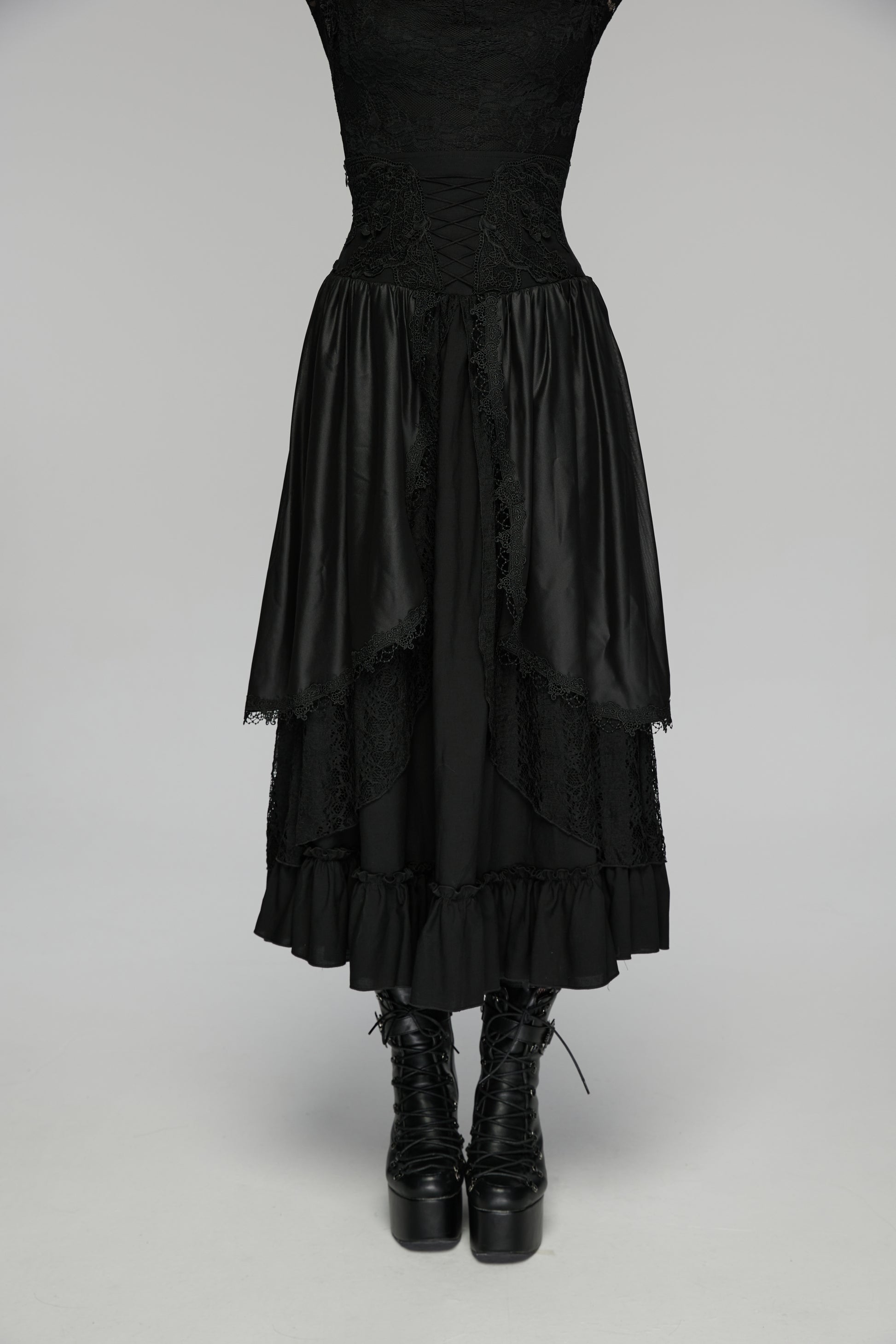 Goth layered skirt from Punk Rave Morrigan collection, featuring flowing layers and dark romantic texture.