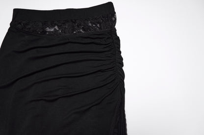 Punk Rave Rosalie skirt - asymmetric lace insert close-up