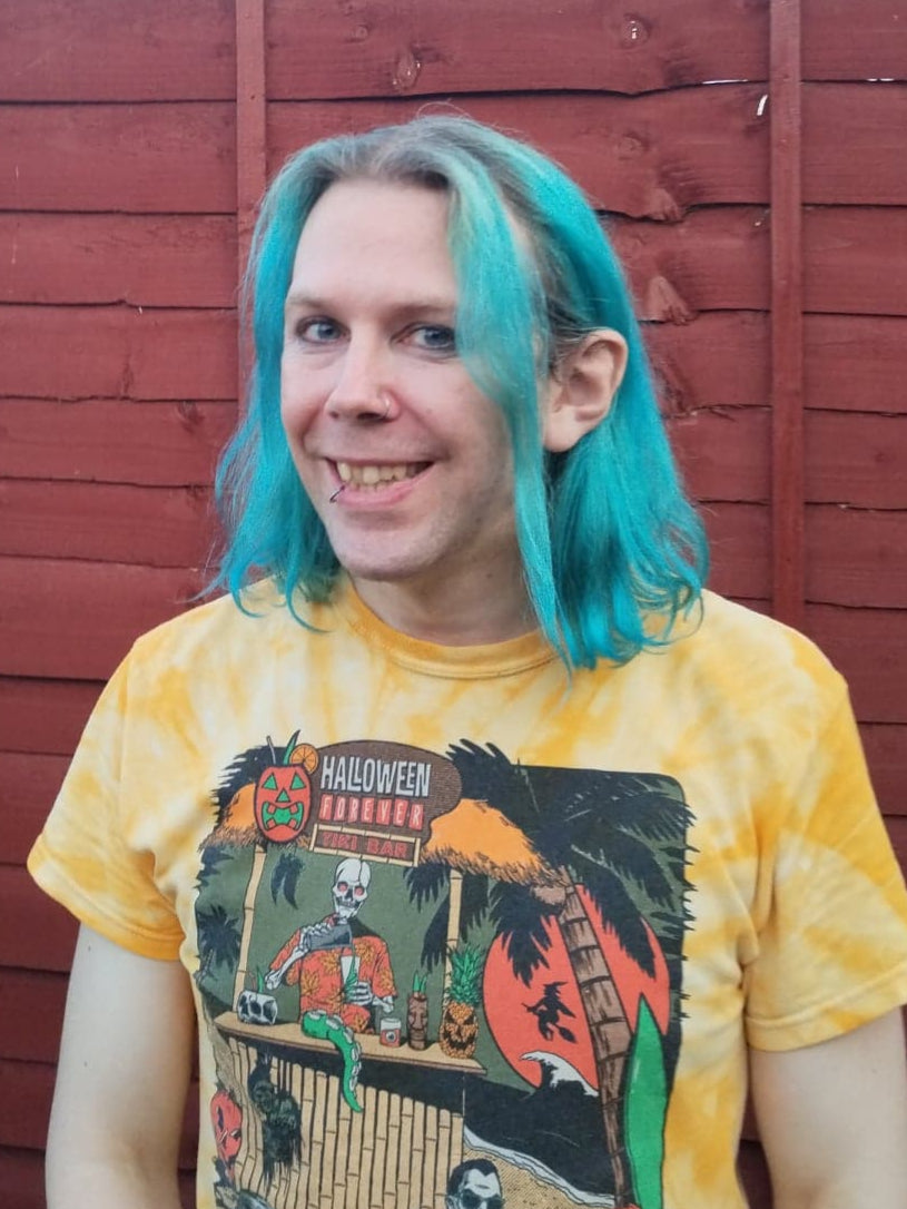 Alpine Green hair dye result on Shred Malice - vibrant green semi permanent hair colour