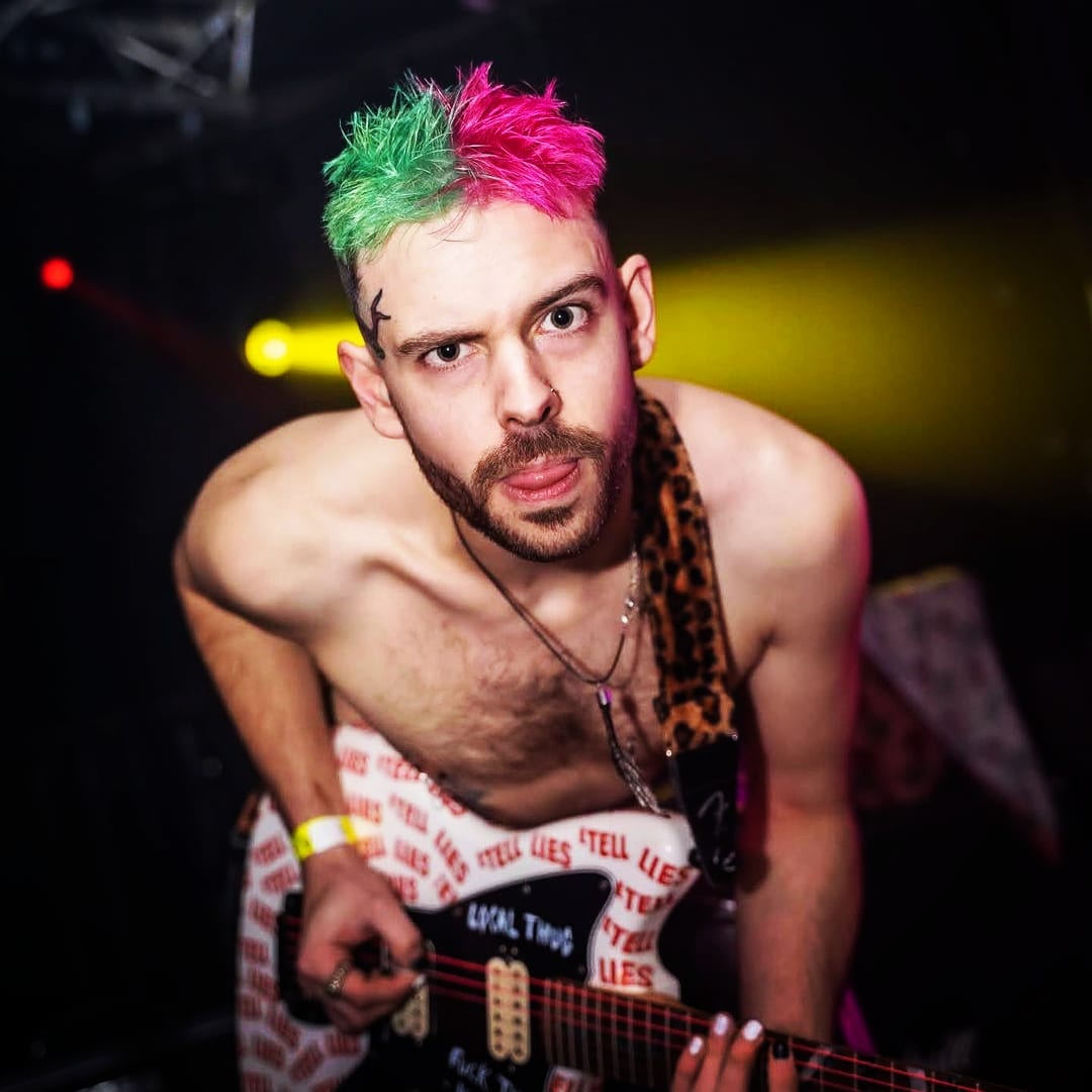 Stevie uses Directions Spring Green and Carnation Pink Hair Dye