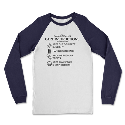 Classic contrast sleeve raglan tee with black printed label design