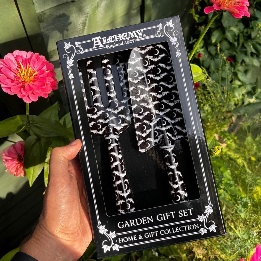Alchemy Gothic Midnight Garden Bat Gift Set – Gothic Fork & Trowel Alchemy Gothic Midnight Garden Bat Gift Set – Gothic Fork & Trowel