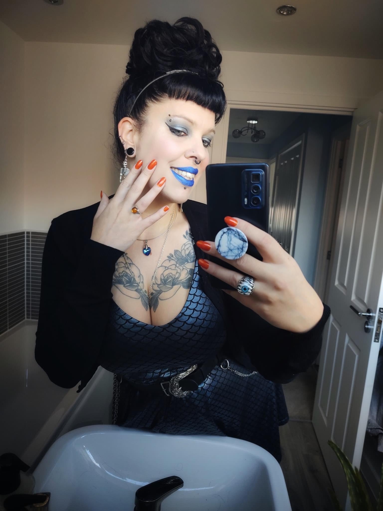 Radioactive Unicorn Hallow-Queen Nail Polish - Kate's Clothing